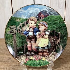 *SALE B2G1* Hummel 1990 Country Crossroads Little Companions Plate Danbury Mint
